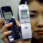 【懐古】昔の人類「iモードたまんね～永遠遊べるわｗ」
