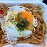 やきそばの上の目玉焼き←こいつ