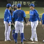 ＤｅＮＡ・山崎康晃が抹消　２７日阪神戦で１死も奪えず満塁招き降板　負け投手に