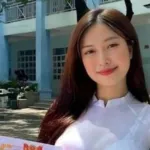 【画像】ベトナム人さんとんでもないセクシー民族衣装を着てしまうｗｗｗｗ