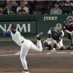 阪神・ドラ３木下　聖地沸いた１５５キロ！１軍デビュー即オースティンＫ斬り　１回１失点「次は球場にのみ込まれないように」