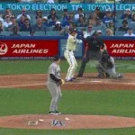 大谷翔平、第四打席でマルチ安打となるライト前ヒット！！！！！！！！