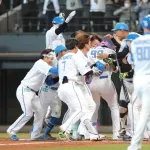借金14のロッテ・吉井監督がゲレーロに苦言「リリーフが3ボールになるのは」「反省して」