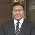元白鵬の宮城野親方が相撲協会を退職！