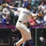 【MLB】マリナーズの「４番・捕手」ローリーが３戦連続２３号本塁打　大谷翔平抜きメジャー単独トップに