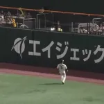 【悲報】チュニドラさん、1アウト12塁のライトオーバーで1点も入らない