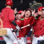 カープ打線、オリ九里亜蓮から4回で『先発全員安打』達成！初回7安打＆小園末包モン野間タイムリーで5回12安打4得点！！