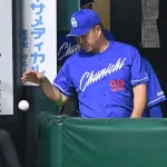 中日井上監督「打った村松も『外野こえた。二塁打だ』じゃなくて、前は見ないと」←村松悪いか？
