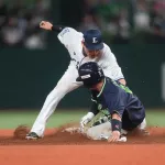 ヤクルト高津監督、致命的ミスの岩田に激怒「5/27も今日も失敗、どれだけ努力したのか」