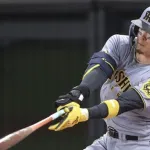 佐藤輝明　53試合 .288 15HR 40打点 ←これ