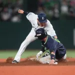 ヤクルト高津監督、致命的ミスの岩田に激怒「5/27も今日も失敗、どれだけ努力したのか」