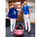 大谷翔平の長女にロバーツ監督が“ポルシェ寄贈”　監督室に呼び出したサプライズの全貌