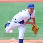 【朗報】バウアーさん、また中４で明日の日ハム戦に先発登板が決定wwwwwwwwwwwwwwww