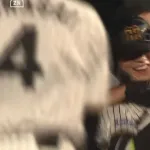 阪神がサヨナラ勝ち　延長10回、満塁男の木浪が決めた　オリックスとの関西ダービー初戦を制す