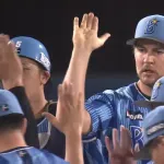 バウアー、中４で９回１失点完投勝利ｗｗｗｗｗｗｗｗｗｗｗｗｗｗｗｗｗｗ