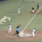 坂本、今季初失点は手痛い勝ち越しタイムリー…その後、ホームスチールを阻止し1失点で切り抜ける