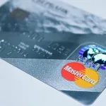 【悲報】炎上したラブライブ声優さんのクレジットカード、サ終してしまう・・・・・・・・・・