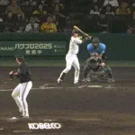 【阪神対オリックス2回戦】阪神・近本が球団日本人最速で通算１０００安打到達　甲子園がお祝いムード一色に染まる