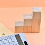 年収1000万はちょっと頑張れば行くけど2000万はきつくね？