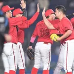 カープ新井監督、ロッテとの4時間56分の死闘制し「総力戦で勝ち切れた。大きな勝利」大盛穂の活躍を絶賛【監督談話】