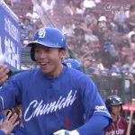 中日・岡林、スリーランホームラン「打ち直し」ｗｗｗｗｗｗ