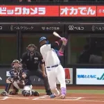 日ハムレイエス、高梨から確信豪快第13号逆転2ランホームラン