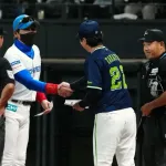 ヤク高津監督、日ハム打線を絶賛「初球から積極的に打ってくるのに3戦で四球を17個選んでる。凄い」