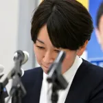 山尾志桜里、離党