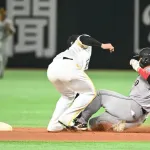 【悲報】阿部監督、サインミスのリチャードを二軍に落としてしまう