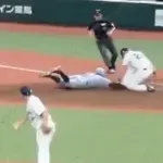 佐藤輝明が牽制死した場面の別角度、1塁手の動きがすごい【動画あり】