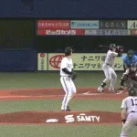 【オリックス対巨人1回戦】巨人、初回無死満塁から丸の併殺打の間に三塁ランナーが生還し先制