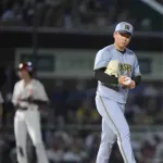 【阪神】「精密機械」村上頌樹が先頭への四球悔やむ　８勝目ならず「悔しいです…」