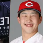 カープのスタメン発表写真(ビジターVer)はダサい？他球団のように映える写真を望む声も。