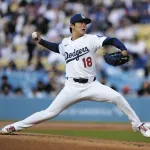 山本由伸、まさかの満塁被弾…3回に四球3つで走者をためる、めずらしくマウンド上でいらだつしぐさも