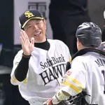 小久保監督「川瀬晃は目が合うと『俺いけます』という顔をする。控え選手の手本。見習ってほしい」