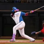 【日本ハム】レイエス、九回２死で同点２点適時打　レイエス雄たけび、新庄監督もガッツポーズ