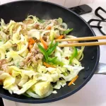 一人暮らしで自炊してる奴、何作ってるんや😳？