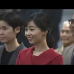 【画像】佳子さまの付き人、絶妙に性別がわからない