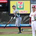 阪神の掛布ＯＢ会長が確信歩きの佐藤輝に喝「走りなさい！」　チーム状態も危惧「藤川監督とコーチの距離感が離れすぎているのでは