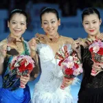 【文春】浅田真央が村上佳菜子をアイスショーから「降板」させていた！《事務所は「信頼関係が崩れた」と事実関係を認める》
