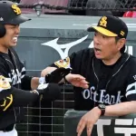 ソフトバンク近藤健介は左かかと痛