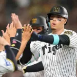 【阪神】全力で走った！佐藤輝明、主砲復活の６試合ぶり19号２ラン「楽にいきました」