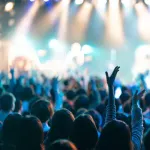 【現実】昔「ライブは稼ぎ時！」→今「ライブは赤字です」