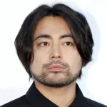 【画像】「山田孝之さんですか？」と362回言われた男が撮られるｗｗｗｗｗｗｗｗ