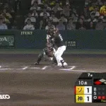 【阪神対ソフトバンク1回戦】ソフトバンク、延長１０回２アウト三塁から代打・石塚のタイムリーツーベースで勝ち越し！！！！！！！！！！！