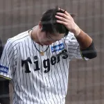 阪神・中野　診断は「頭部打撲」22日ソフトバンク戦で津森から頭部死球受け