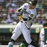 阪神佐藤輝明、37年ぶり「ミスタータイガース」誕生へ　村山実、田淵幸一、掛布雅之以来の襲名なるか