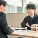 【悲報】接客の仕事してる人ならわかるけど爺さんの態度の悪さって異常だよなwwwwwwwwwwwwwwww