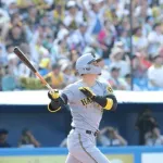阪神・佐藤輝明が２０号一番乗り！球団日本人選手では掛布雅之以来４１年ぶりの快挙　ラッキーゾーン撤去後では初の偉業