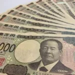 【悲報】公務員さんのボーナス平均、70万